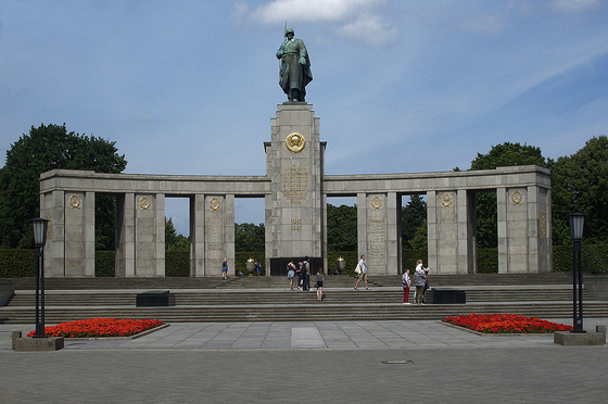 Sowjetisches Ehrenmal im Tiergarten